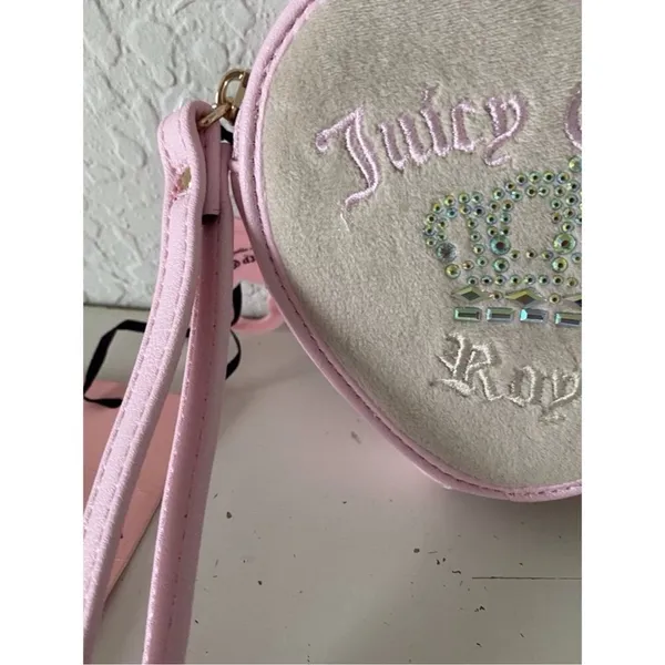 NWT Juicy Couture Kingdom Heart Zip Wristlet Pink Velour Rhinestone Crown Wallet - Image 4