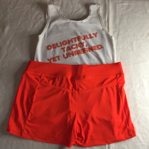 B37 #14 Hooters Girl Worn Tank and New Shorts from Saugus MA Size XS/XS-A - Image 6