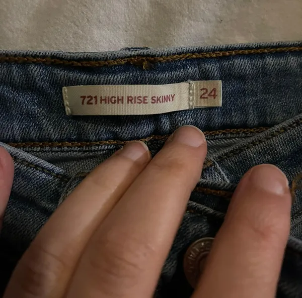 Levi's 721 High-Rise Skinny Jeans - Image 3
