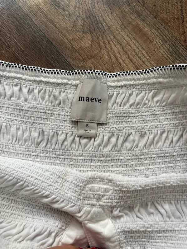 Maeve/ Anthropologie Smocked Split Tube Top white with ruffle hem black smocking - Image 6