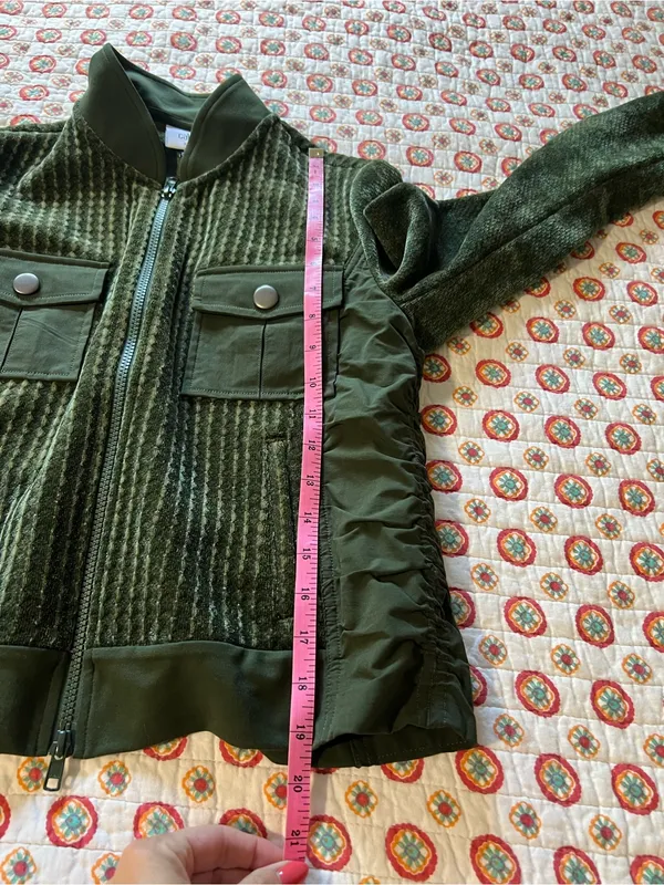 Cabi Olive Green Velour Uni Jacket size XS retails $175 - Image 9