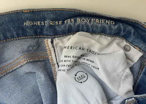 Light Wash Ripped Highest Rise 90’s Boyfriend Jeans - Image 11
