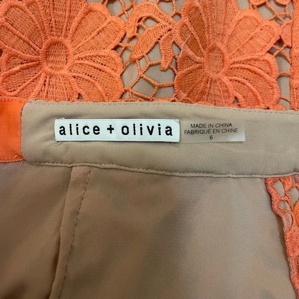 Alice + Olivia Farrel Midi Pencil Skirt in Coral & Nude Floral Lace Size 6 Lined - Image 9
