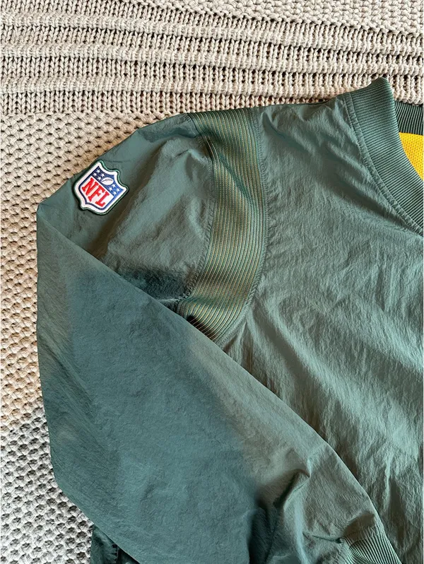 Green Bay Packers Pullover Size L - Image 3