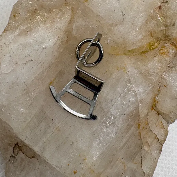 Vintage Sterling Silver Rocking Chair Charm Miniature 3D Furniture Pendant 0.66g - Image 3