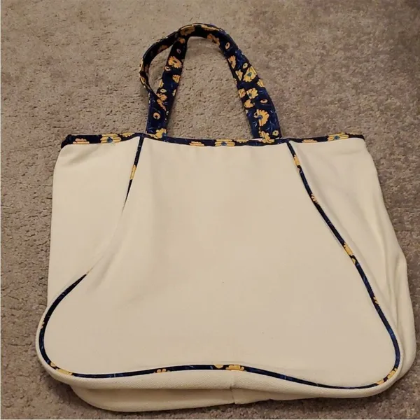 NWT‎ Shoshanna Sunflower Tote - Image 3