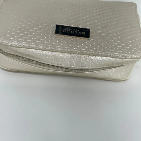BVLGARI pearly gold tone toiletry travel zip bag - Image 4