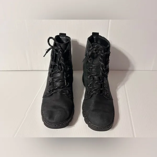 SOREL NL3700-010 black leather combat boot women size 10.5 - Image 3
