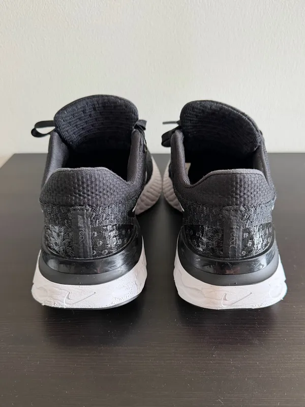 Nike Women’s React Infinity Run Flyknit 3 Black White Size 8.5 - Image 6