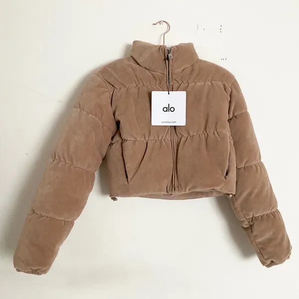 Alo Yoga Micro Corduroy Dreamy Puffer Chai Latte XXS - Image 7
