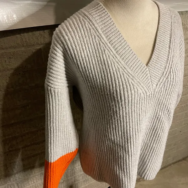 Stitches + Stripes Gray Orange‎ Colorblock V Neck Knit Sweater Womens Size L - Image 2