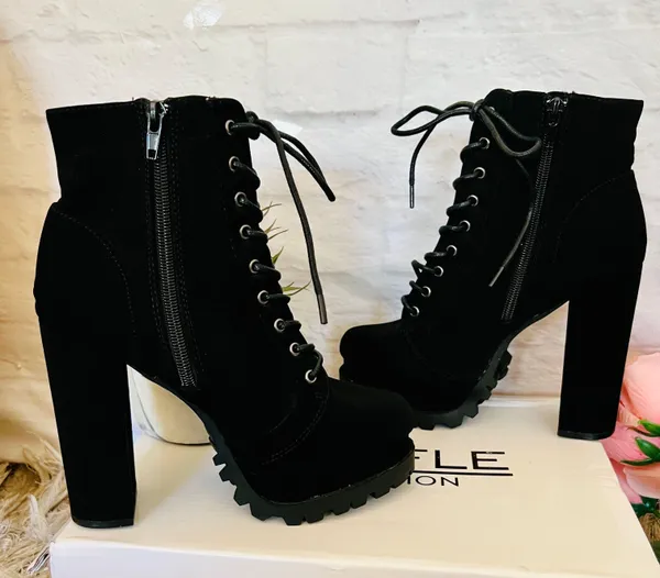 Faux Suede Boots Black Size 6.5 - Image 6