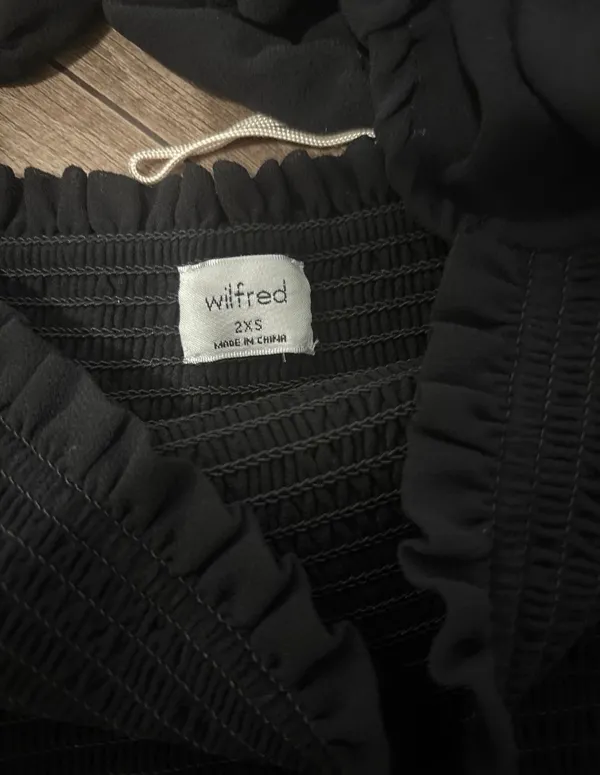 Aritzia || Wilfred Tempest Mini Dress Smocked Black 2 X-Small - Image 3