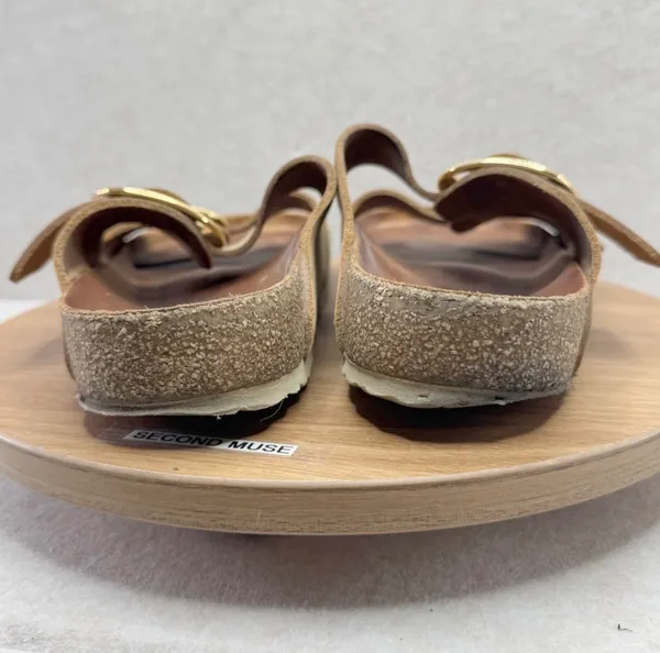 Birkenstock Women’s big buckle size 41 - Image 4