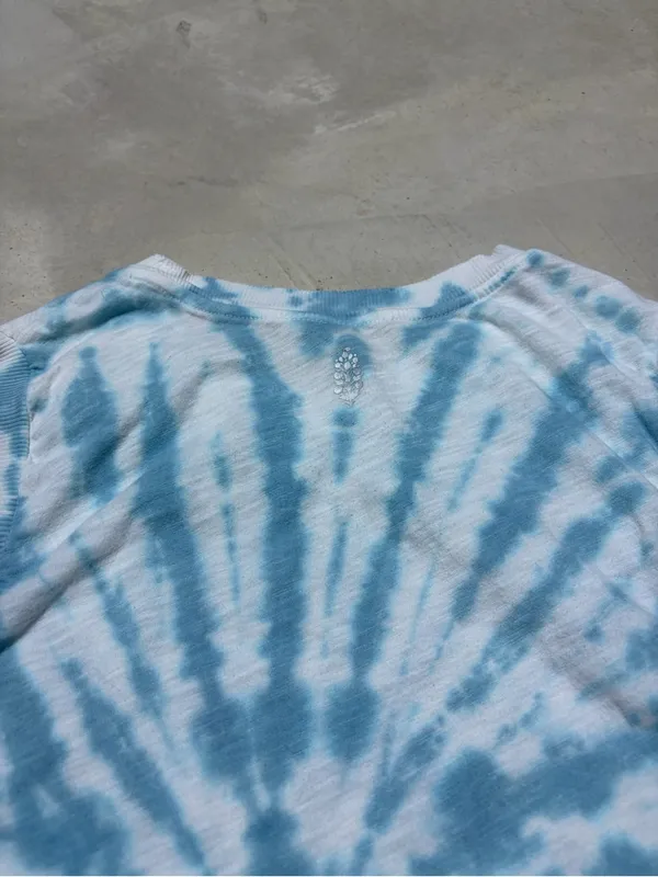 Free people FP movement Blue Tie-Dye Cropped Muscle Tank Top medium - Image 9