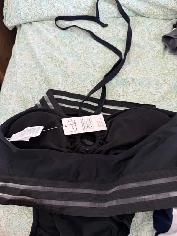 NWT Cupshe Black Cutout Ring Bandeau Bikini Set - Image 4