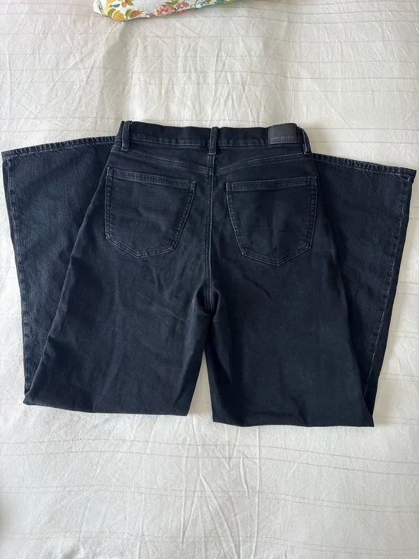American Eagle Straight Leg High Waisted Black Jean - Image 3