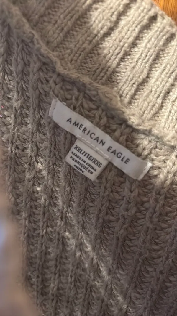 American Eagle Outfitters Sweater - Image 2