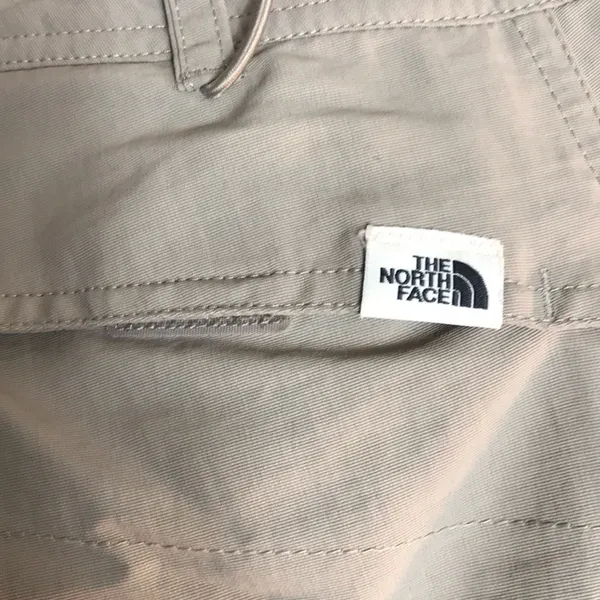 The North Face women's. Convertible Pants Beige Cargo Shorts Hiking Outdoor - Image 8
