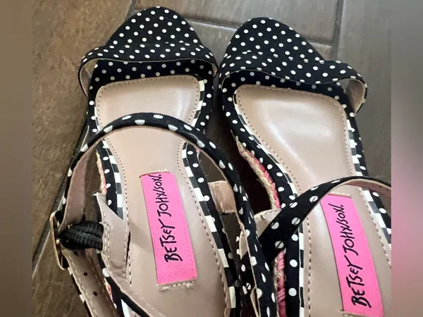 Betsey Johnson Polka Dot Rainbow Espadrille Wedge Open Toe Sandal size 6 - Image 5