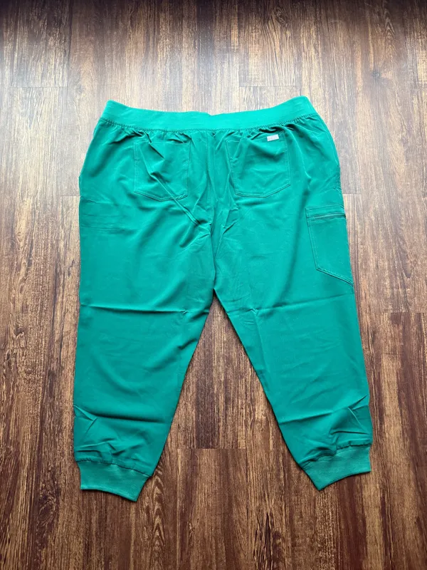 NWT FIGS Women’s Hunter Green Zamora 2.0 Jogger Scrub Pants - Size 4XL Petite - Image 2