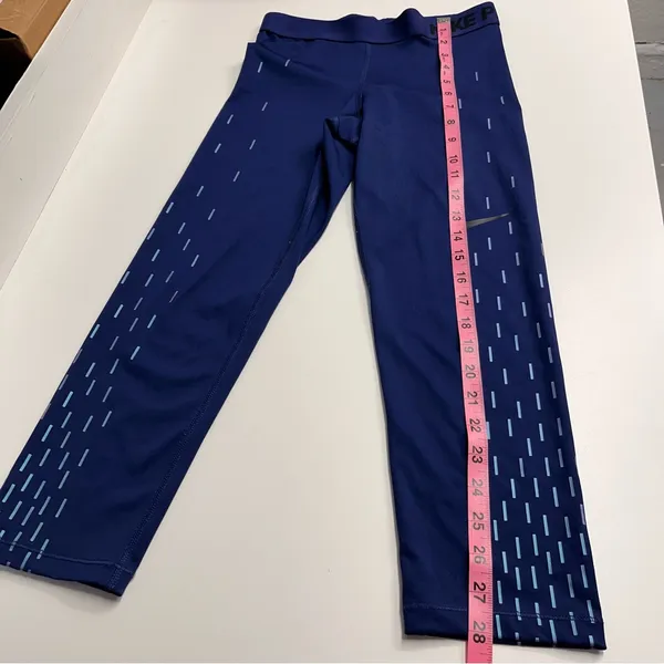Nike pro dri‎ fit leggings small capri blue active leggings for performance - Image 5