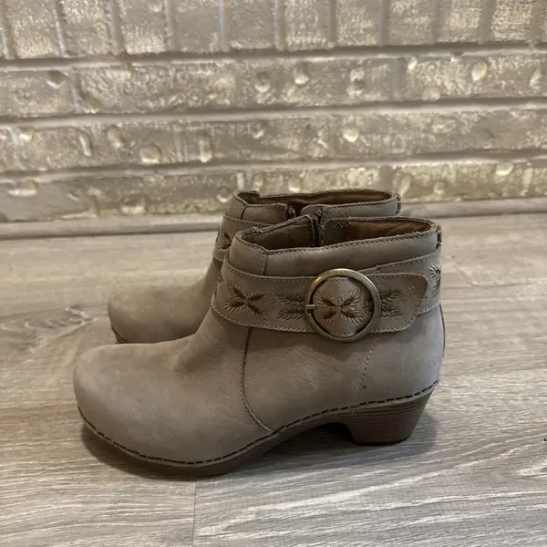 Dansko Balance Beige‎ Leather Ankle Bootie Zip Buckle Round Toe Women's 8 38 - Image 3