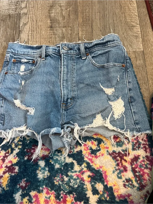Abercrombie the mom High-Rise Distressed Denim Shorts - Blue - Image 5