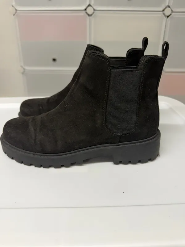 H&M Suede Chelsea Boots - Image 2