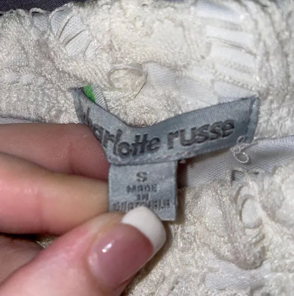 White Shorts - Image 3