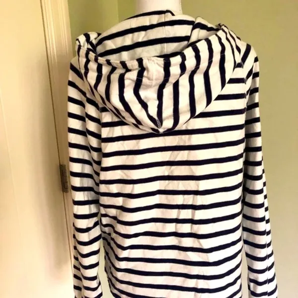 American Eagle top with hood - Image 3