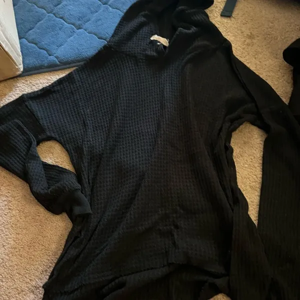 Glyder‎ small black sweatshirt - Image 5