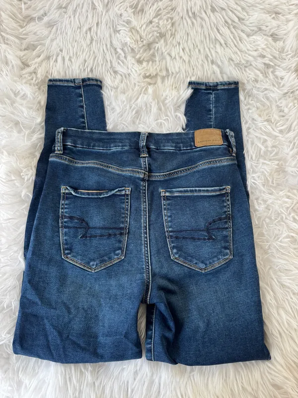 American Eagle Jeans - Image 4