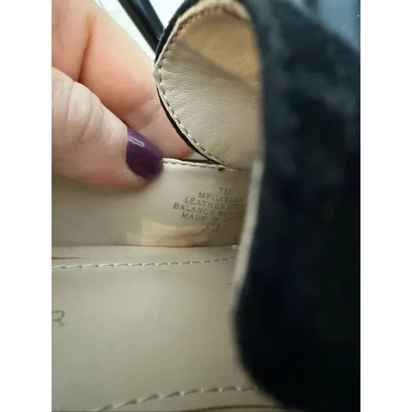 Marc Fisher Garlan black suede loafer heels size 7 - Image 9