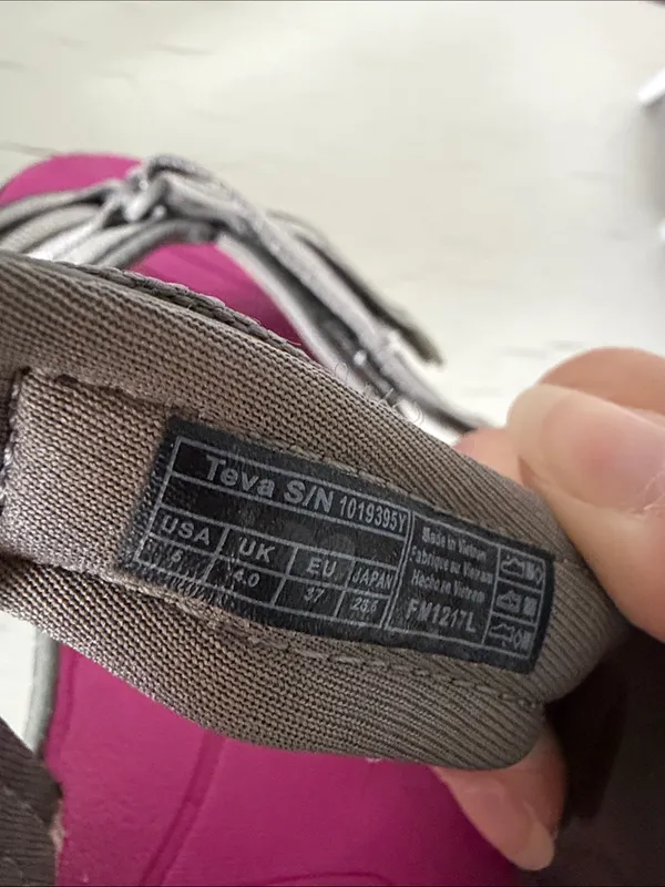 Teva Tirra Sandals Women's 5 Gray Pink Sport Hiking Water Strappy Outdoor Shoes - Image 7