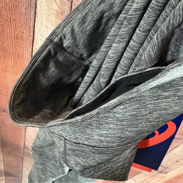 ASICS Gray And Black‎ Active Leggings Size Medium - Image 5