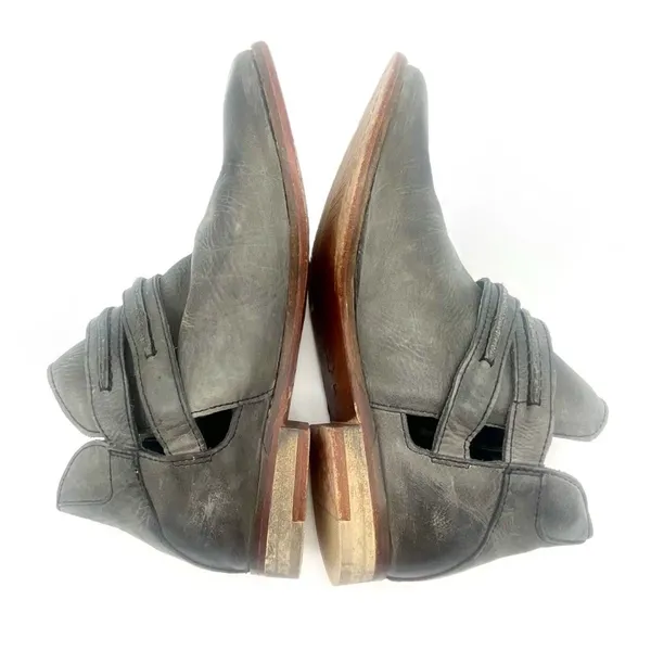 Free People Braeburn Distressed Gray Leather Ankle Boots 37 Double Buckle Strap - Image 11