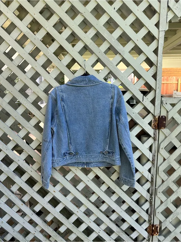 Abercrombie & fitch denim jacket - Image 4