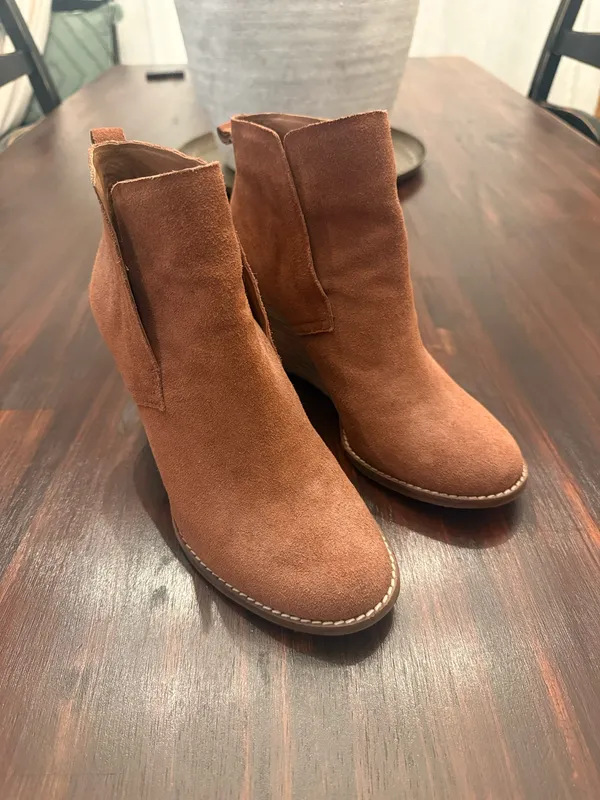 Lucky Brand Wedge Booties - Image 3