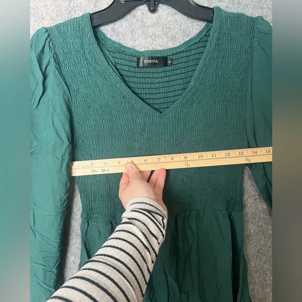 Zesica Woman’s Size Large tiered smocked mini Green‎ Long Sleeve Dress - Image 4