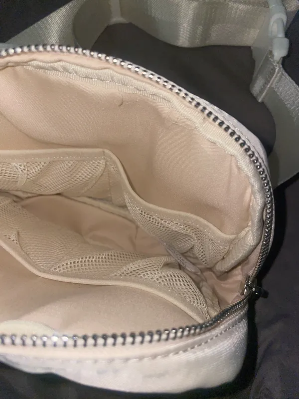 Parelel Everywhere Belt Bag 1L, White Opal - Image 6