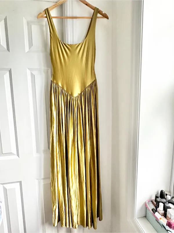 Delfi Collective Oriana Satin Scoop-Neck Maxi Dress in Olive - Image 3