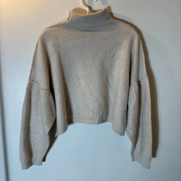 Free People Cashmere Oatmeal Cropped Turtleneck Sweater Boxy Fit‎ Size Small - Image 9