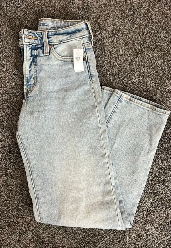 Old Navy Jeans - Image 4