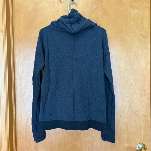 Lululemon Cowl‎ Neck Long Sleeve Sweatshirt Charcoal Grey Womens Sz M - Image 4