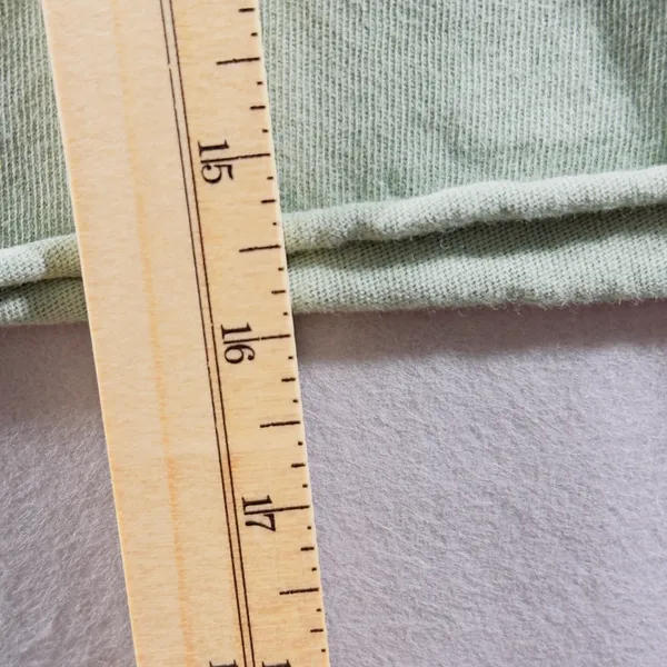 285 | OFFLINE by Aerie Womens Medium Raw Hem V-Neck Cropped T-Shirt‎ Sage Green - Image 4
