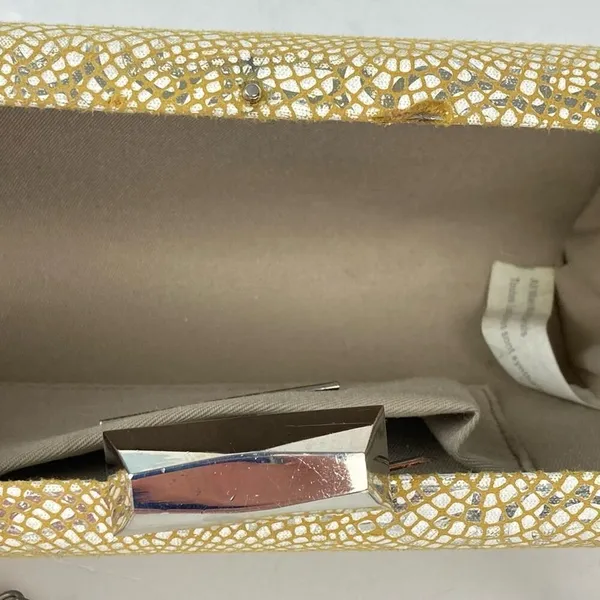 SONDRA ROBERTS Metallic Etched Box Clutch - Image 11