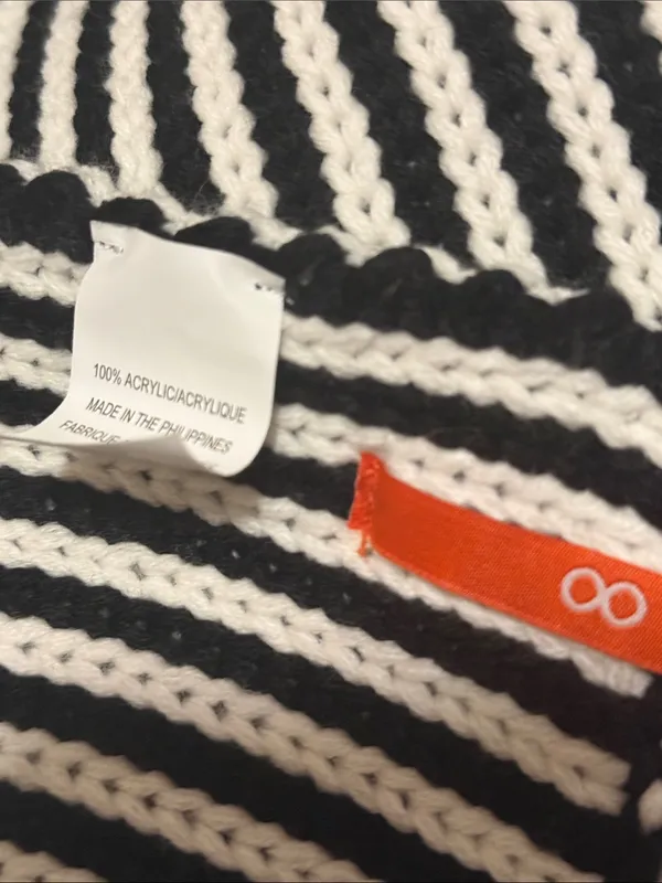 Verloop Black & White Striped Knit Scarf nwt - Image 2