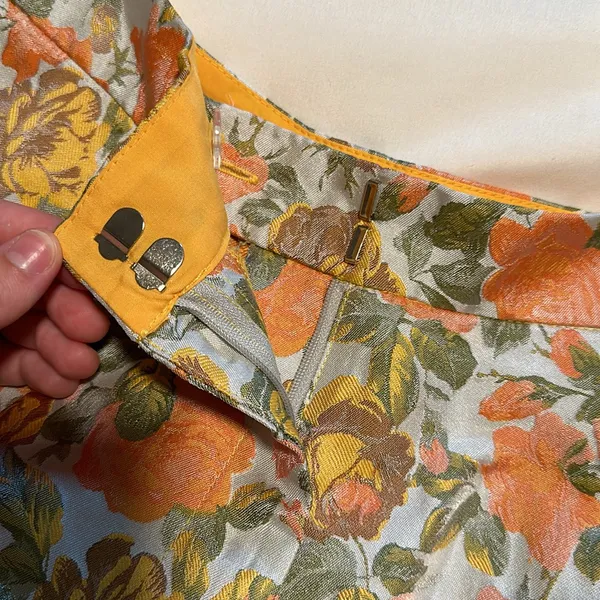 Flowered shorts - Image 2
