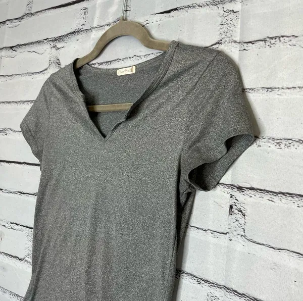 Heart Hips Gray Crop Cut Out T-Shirt V Neck Y2K SZ S Short Sleeve Top Fitted - Image 7